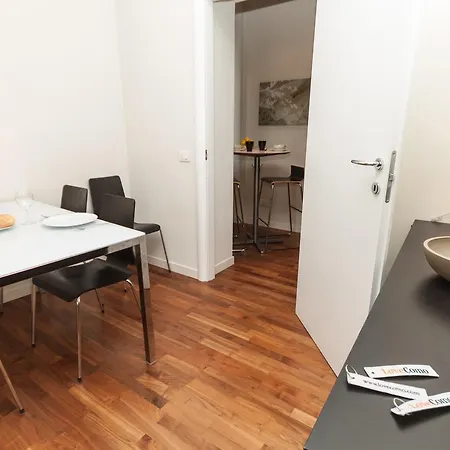 דירה Rodrigo Lake Side Suite *